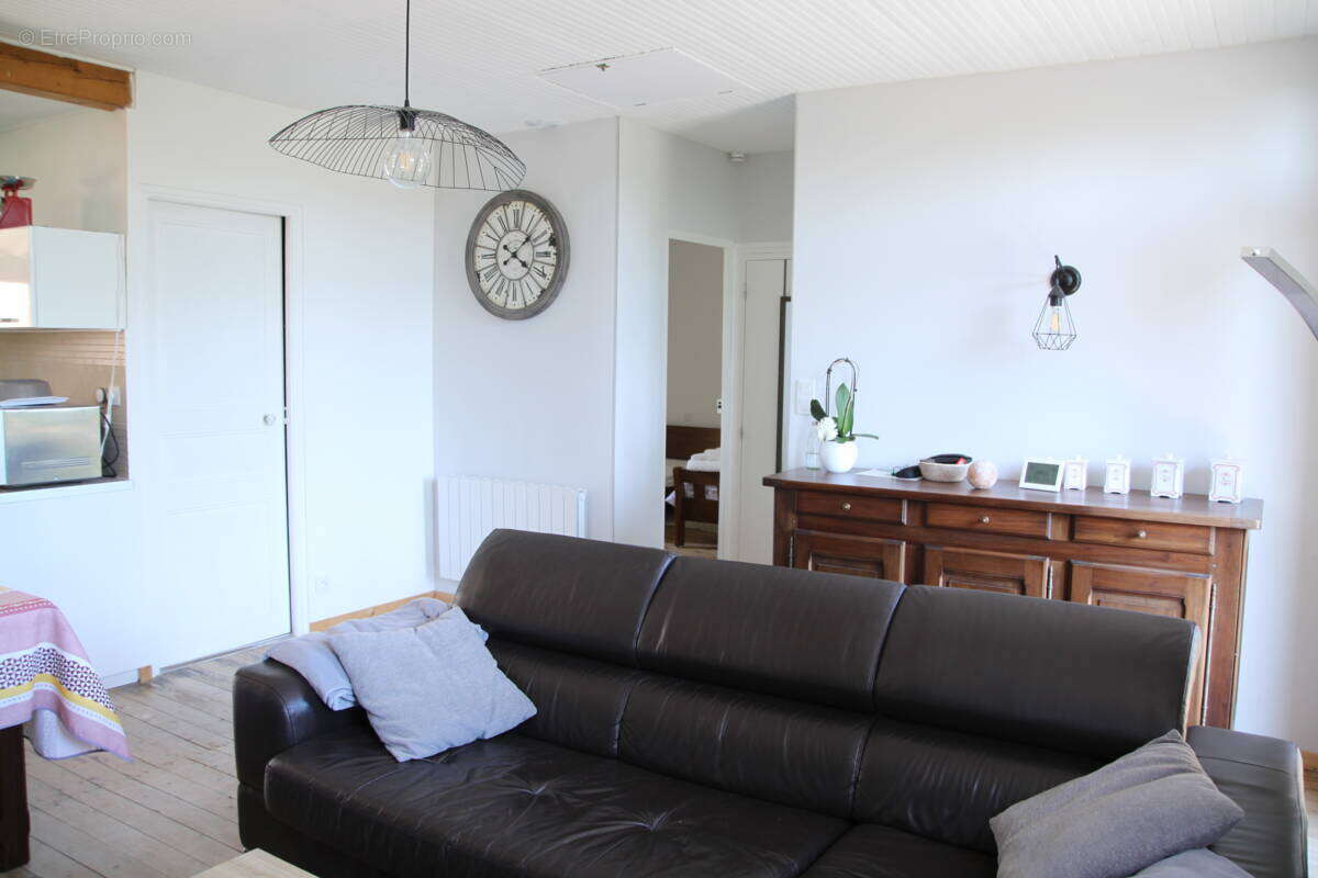 Maison à SAINT-ETIENNE-LES-ORGUES