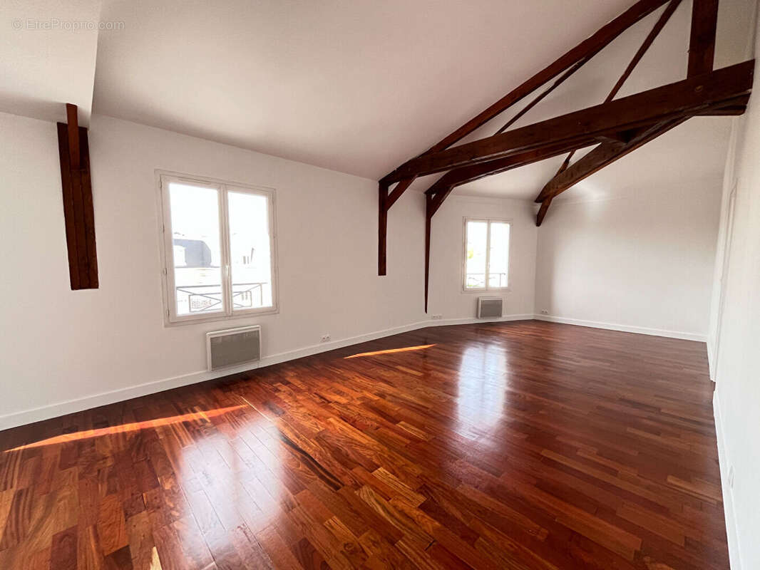 Appartement à SURESNES