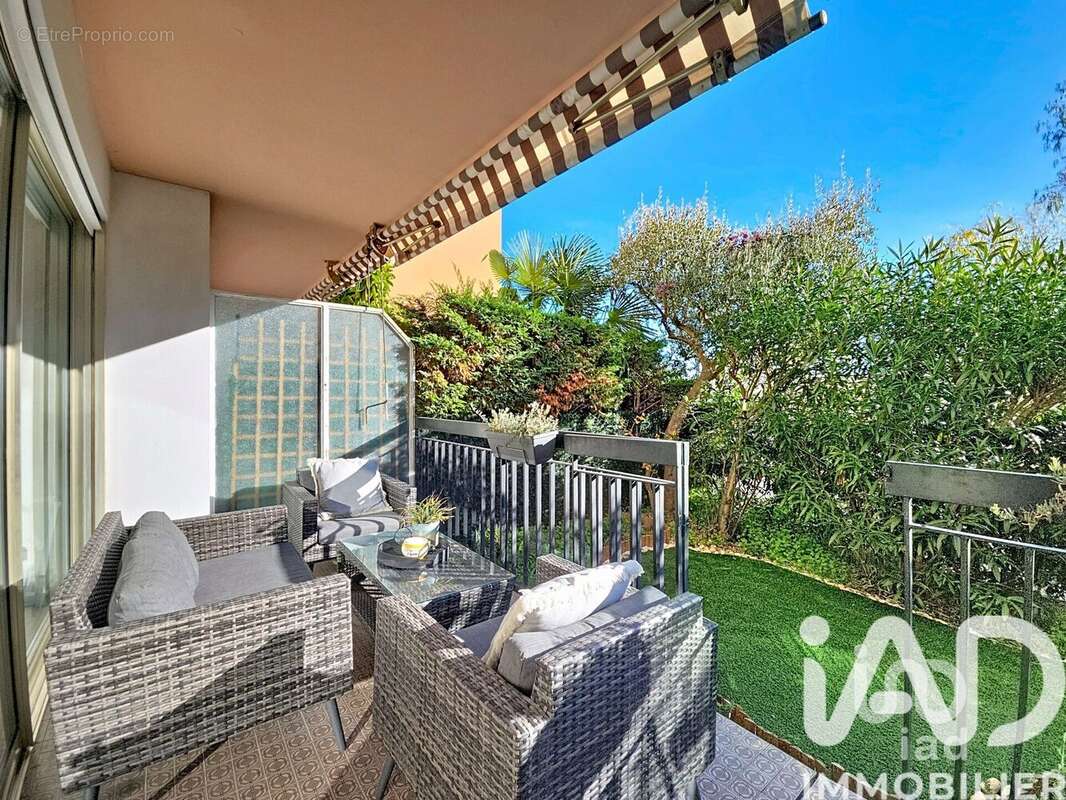 Photo 2 - Appartement à ROQUEBRUNE-CAP-MARTIN