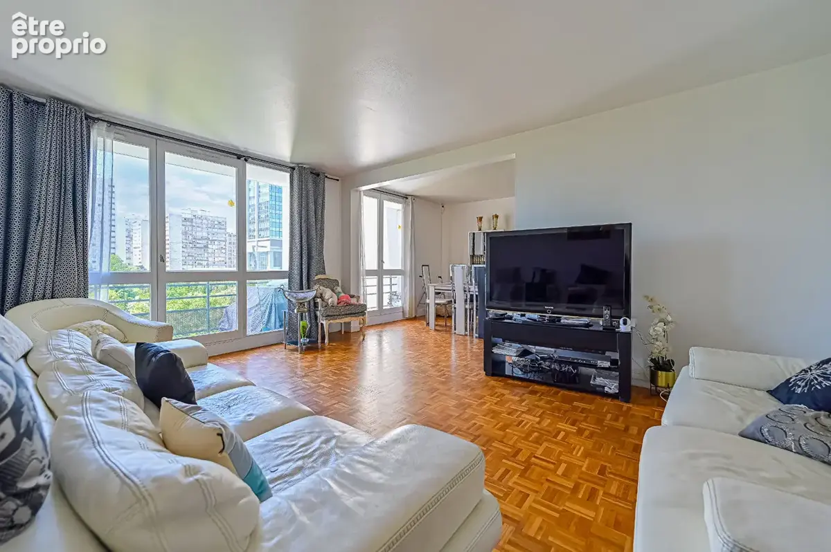 Appartement à LEVALLOIS-PERRET