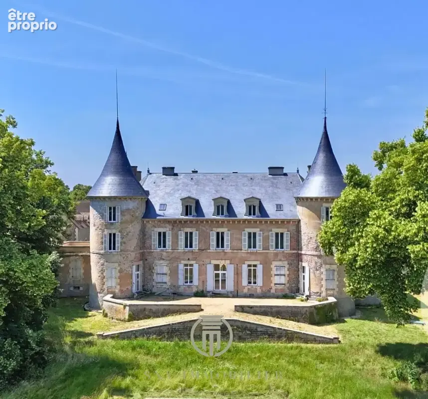 Domaine d’exception avec château et nombreuses dépendances sur 13 hectares   Gros œuvre rénové - photo 1
