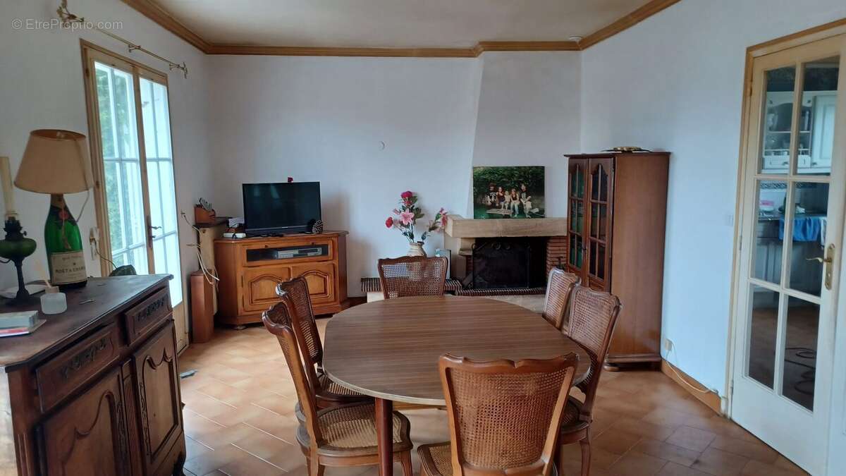 Maison à MONTRICHARD