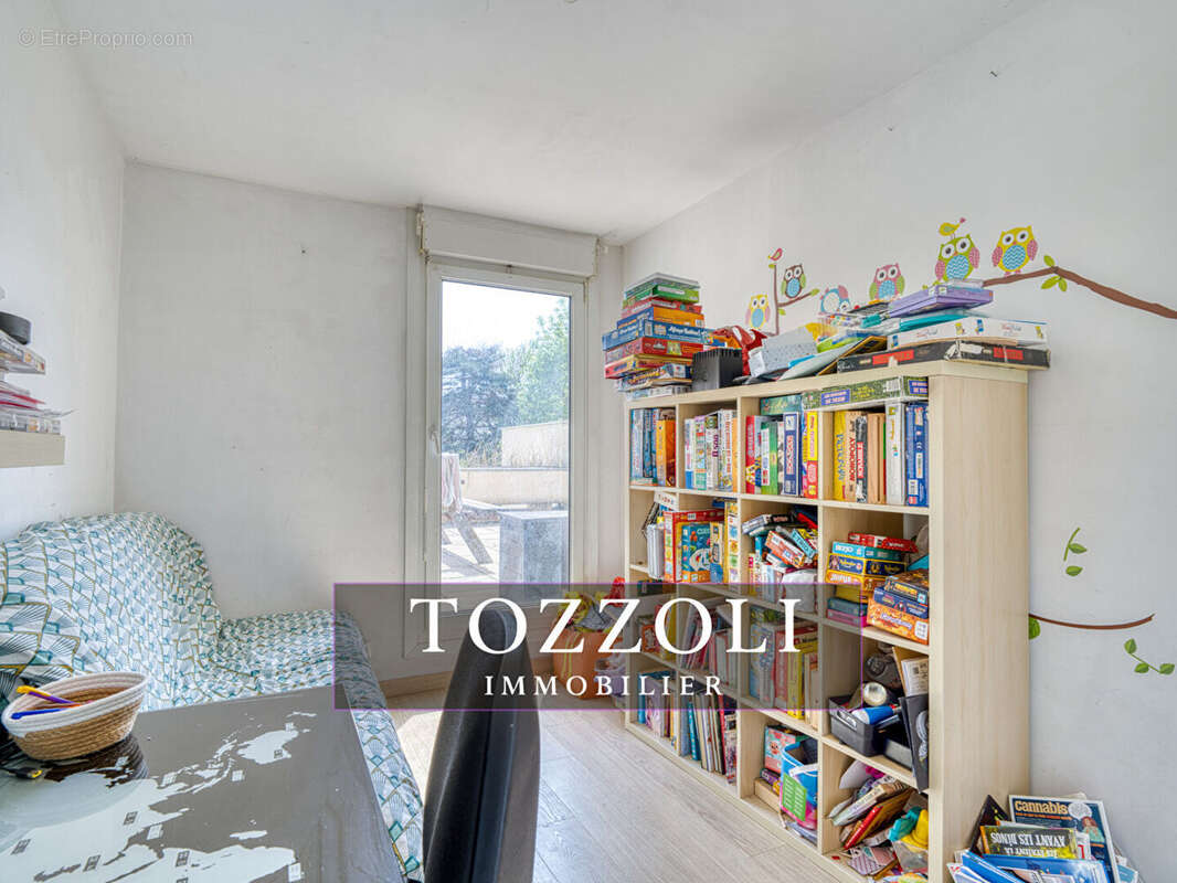 Appartement Villefontaine 6 pièce(s) 130.84 m2 + 2 Terrasses de 30m² - photo 12