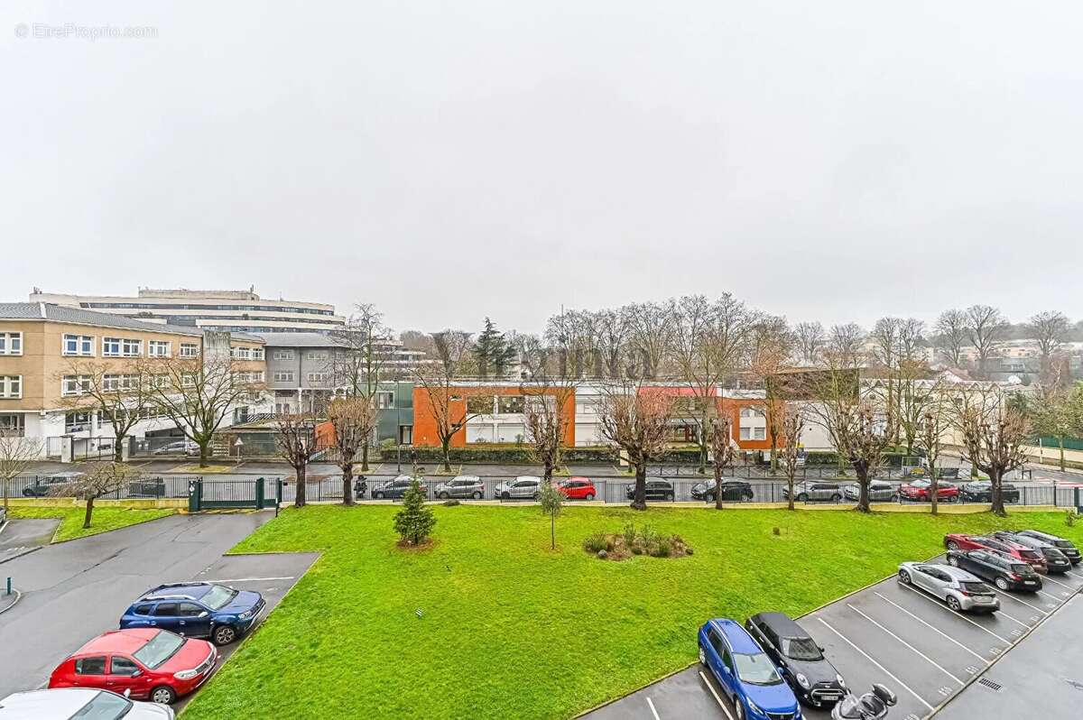 Appartement à MAISONS-ALFORT