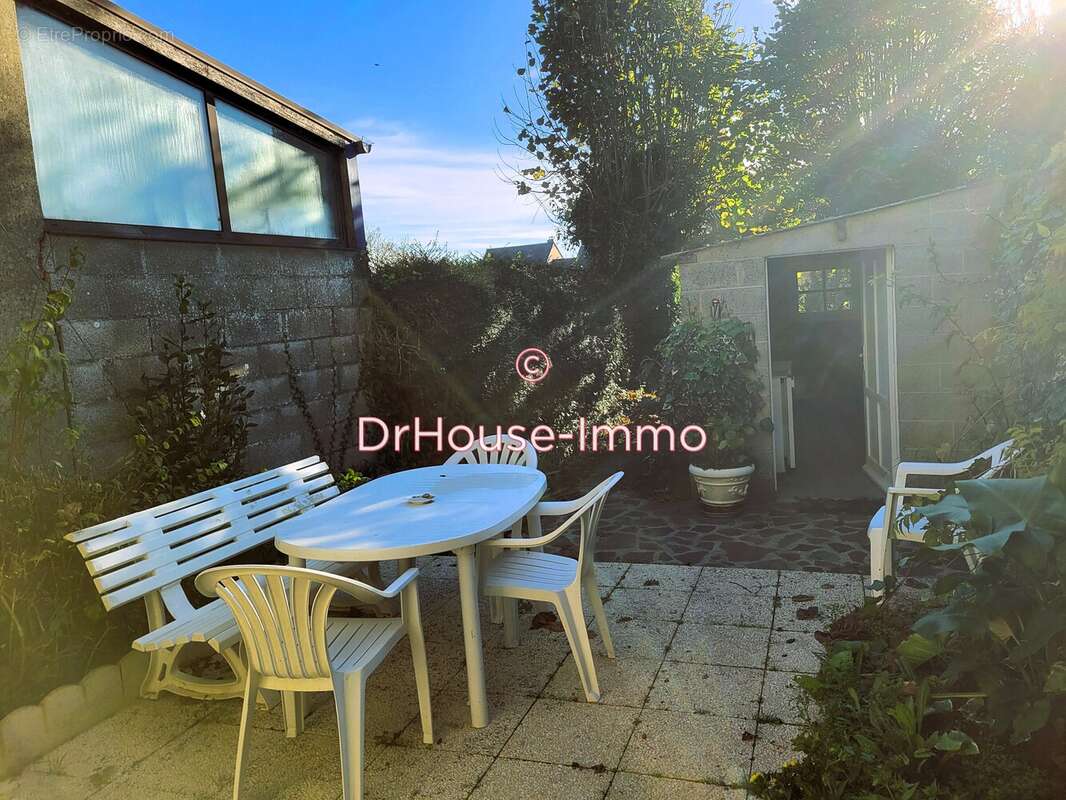 Maison à LE VIVIER-SUR-MER