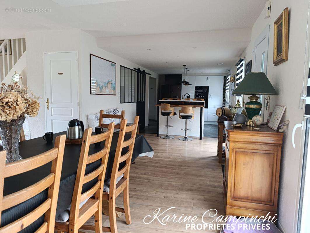 Maison familiale récente avec jardin clos, garage et plage à 10 minutes à pied - photo 2