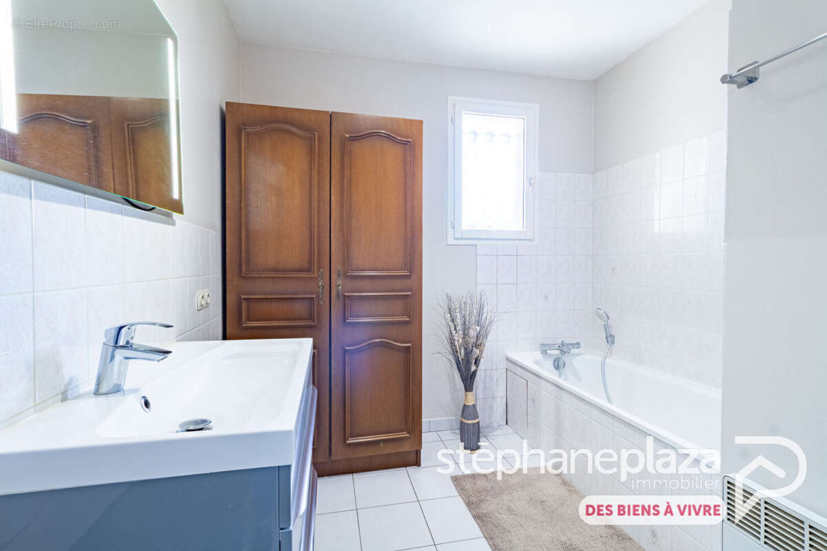 Maison à BELLEVILLE