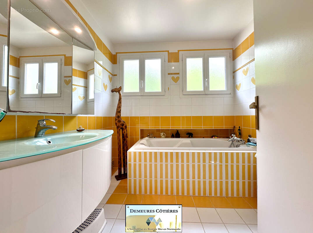 Propriété vue sur mer haut de gamme avec piscine - Cote de la Vierge FECAMP - photo 29