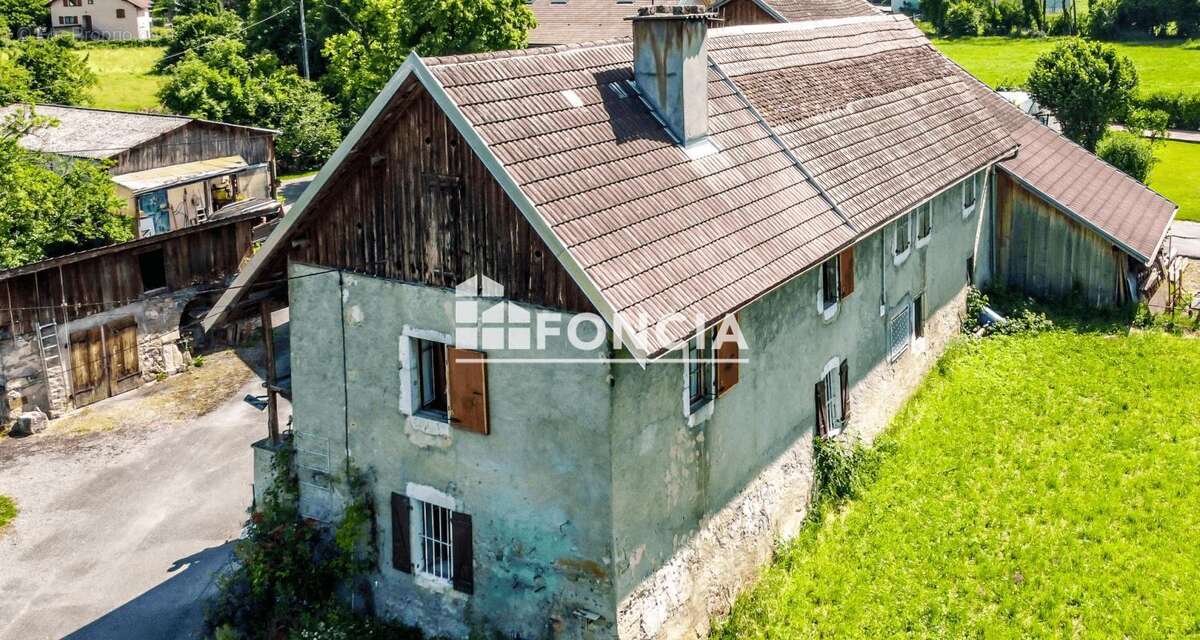 Maison à CORNIER