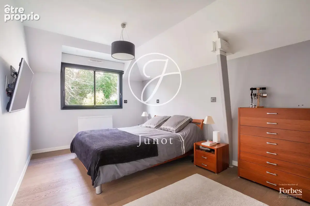 Chatou - EUROPE LES MAROLLES - 4 chambres - 152 m² - Terrain: 425 m² - photo 14