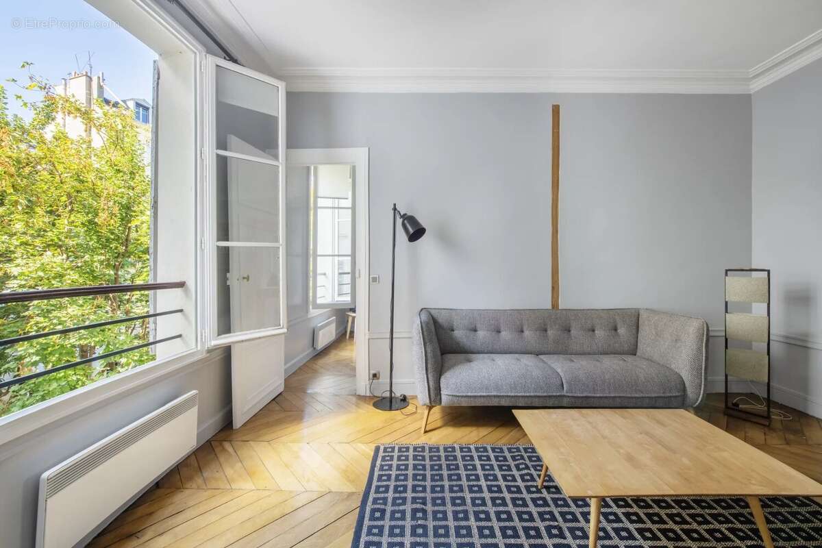 Appartement à PARIS-6E