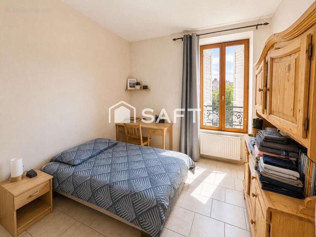 Appartement 174 m² à Cosne-Cours-Sur-Loire  - photo 8