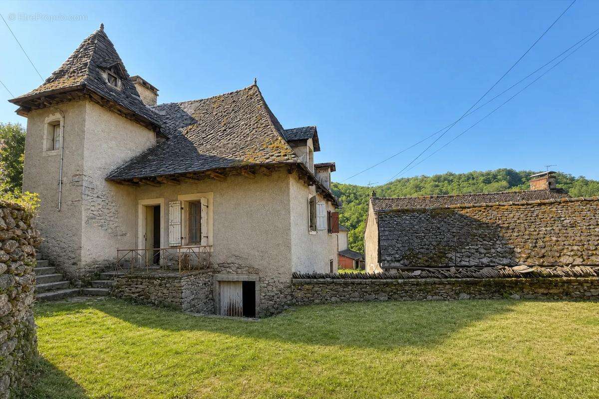 Maison de 5 pièces de 150 m² à Laval-de-Cère - photo 2