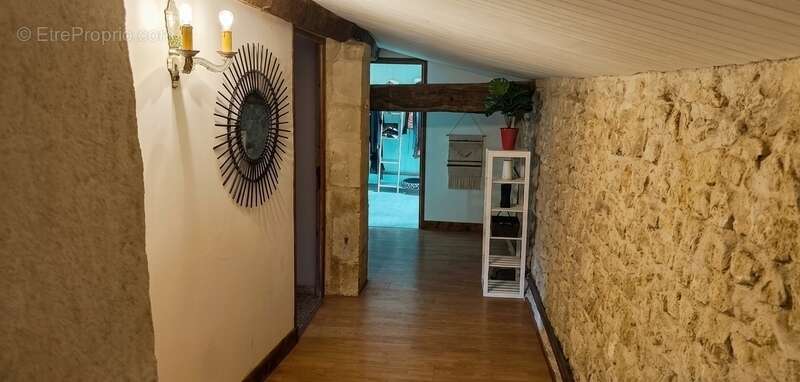 Maison à JONZAC