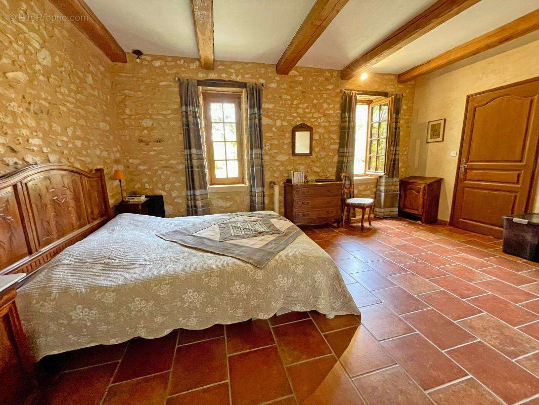 Maison à MAUZENS-ET-MIREMONT