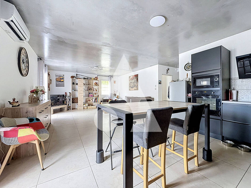 Appartement à TALLARD