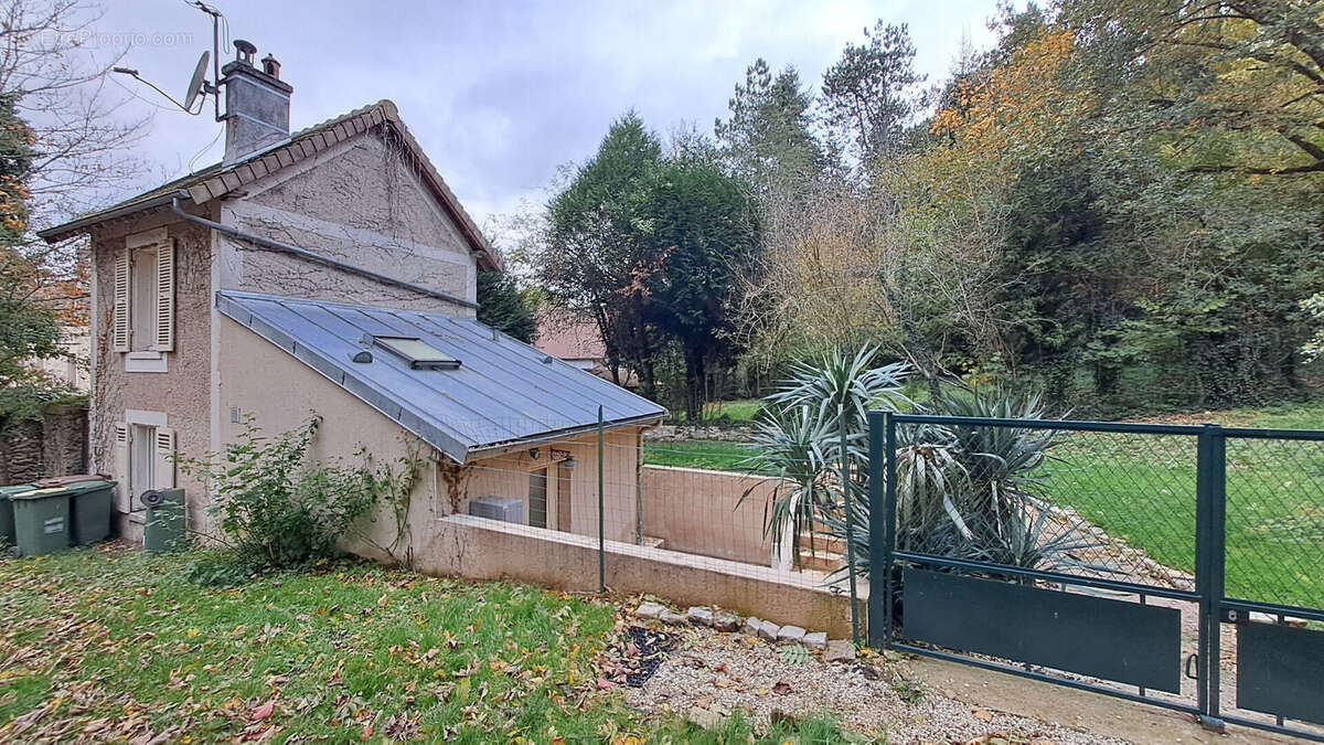 Maison à SAINT-FORGET