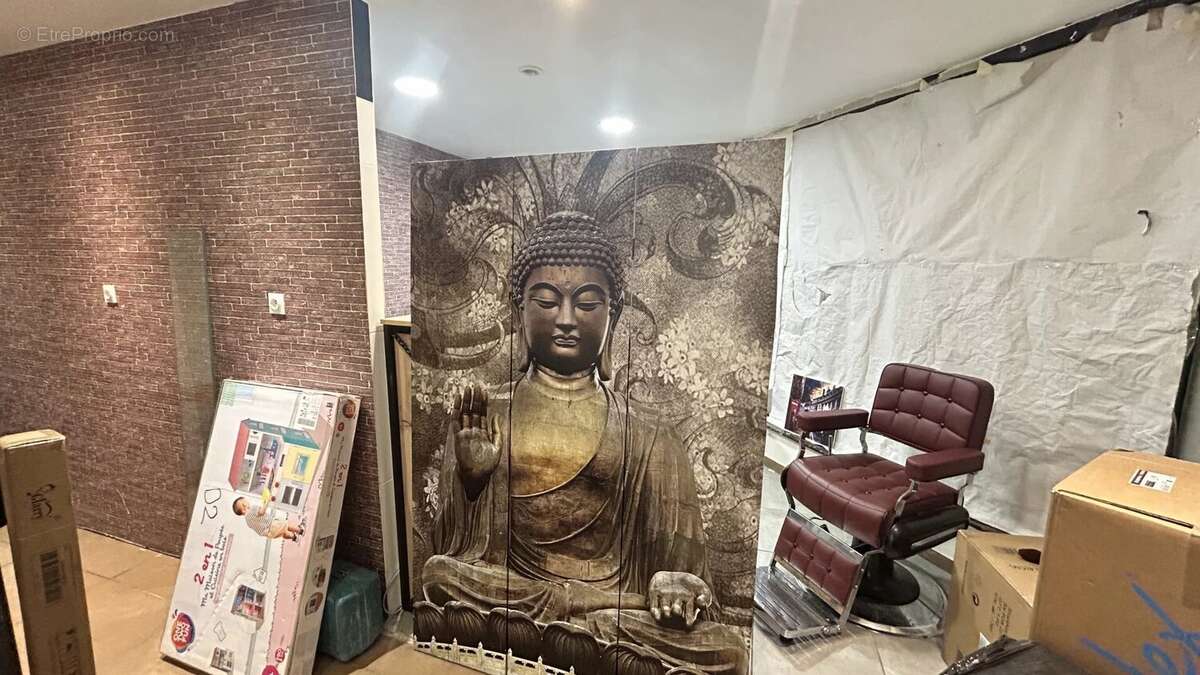 Commerce à MANTES-LA-JOLIE