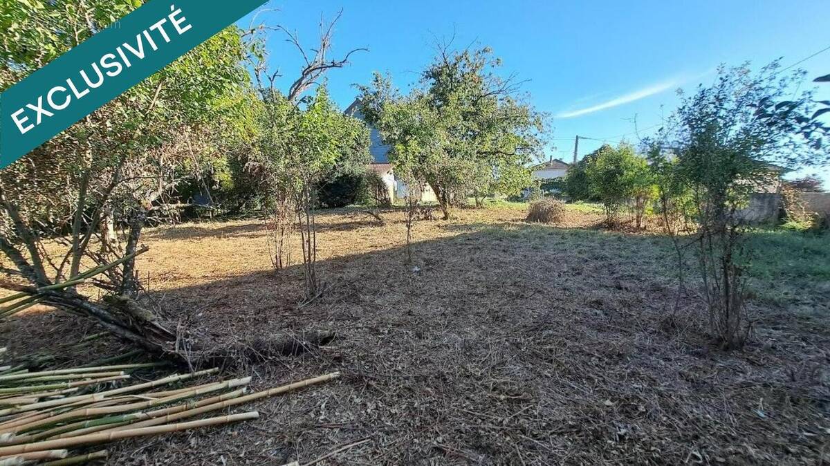 Photo 1 - Terrain à BERSAILLIN