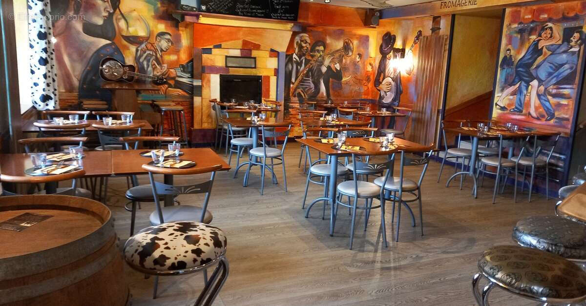 Commerce à PLELAN-LE-GRAND