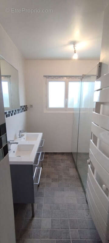 Maison à COUSSAY-LES-BOIS