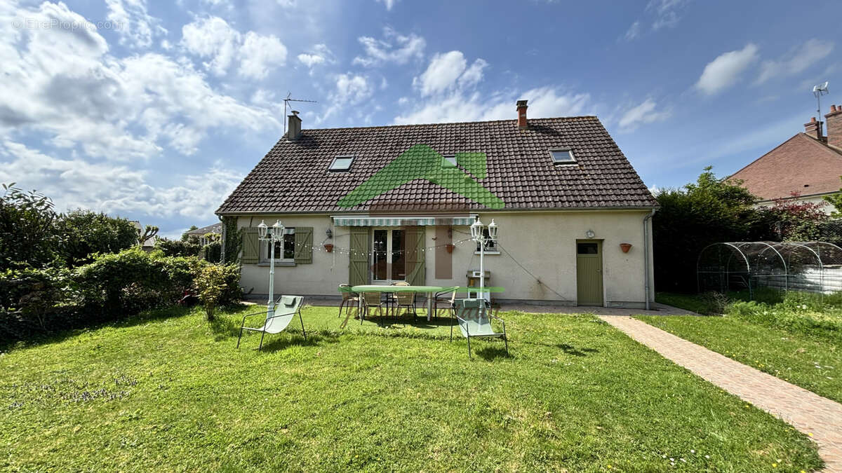 Maison à CHATEAUDUN