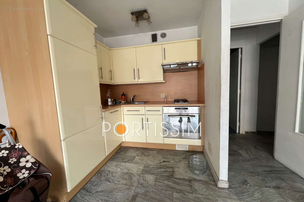 Appartement 28 m² à Cagnes-Sur-Mer  - photo 8