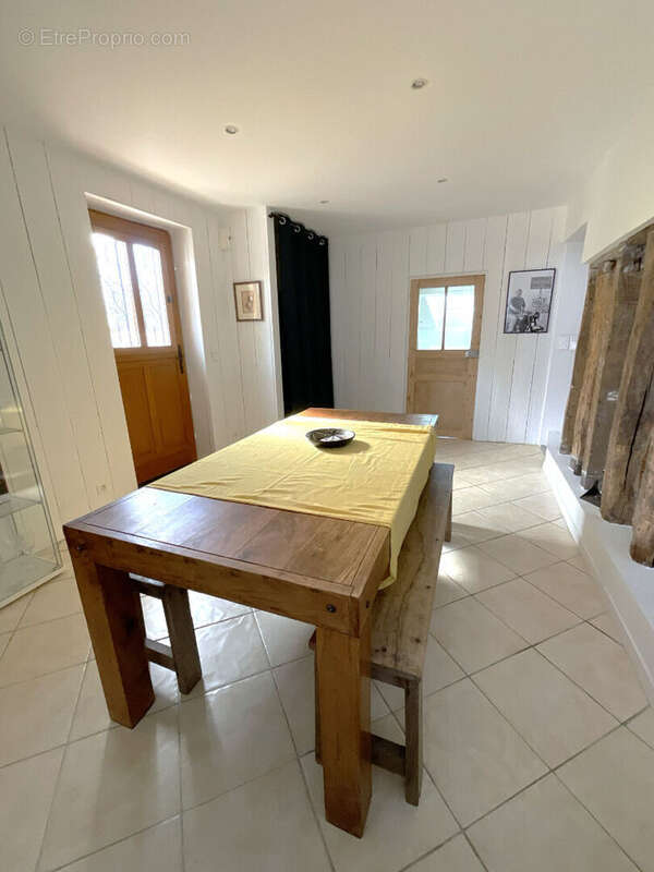 Maison à MONTIGNY-LE-BRETONNEUX