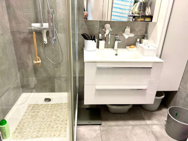 Appartement à MAUGUIO