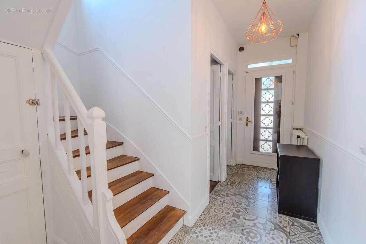 Maison à MONTMORENCY