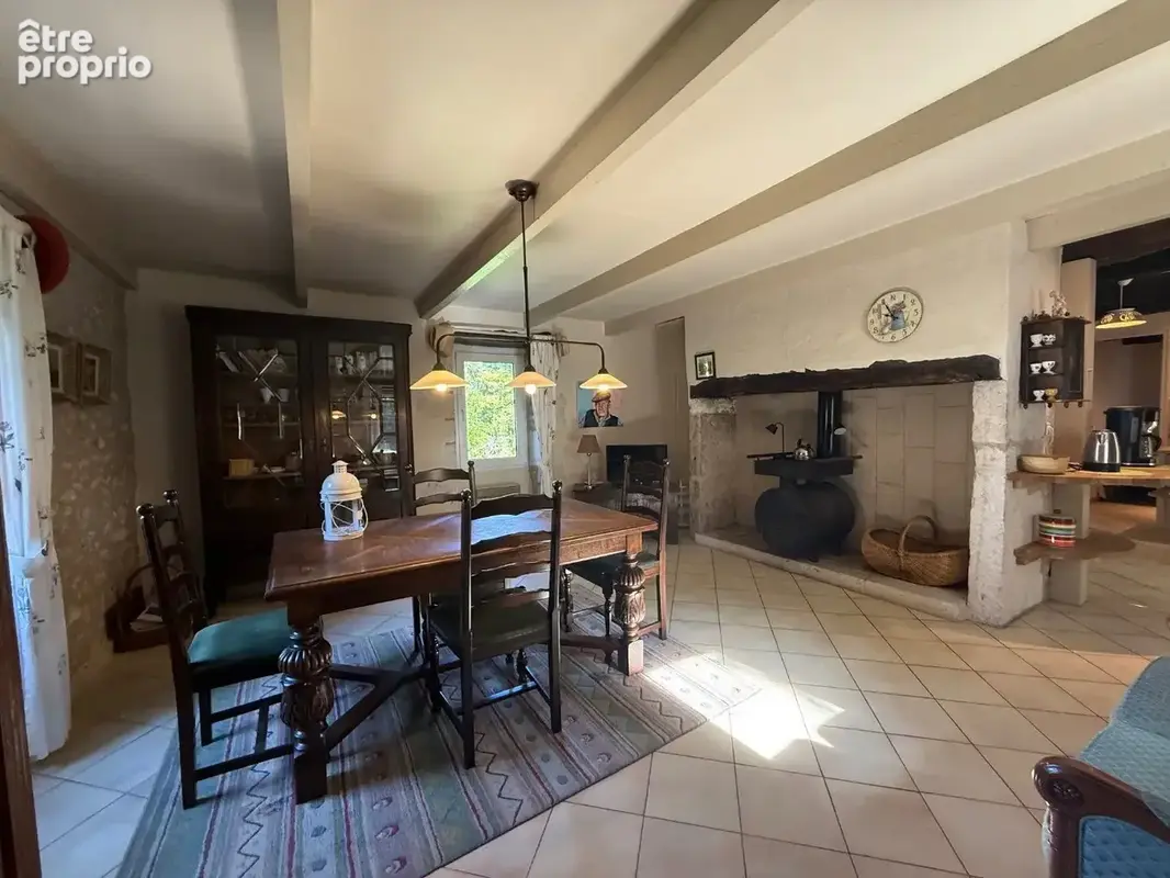 Dans la campagne de Lauzerte - Belle maison en pierre composée de deux logements, idéale pour investissement locatif ou projet m - photo 13