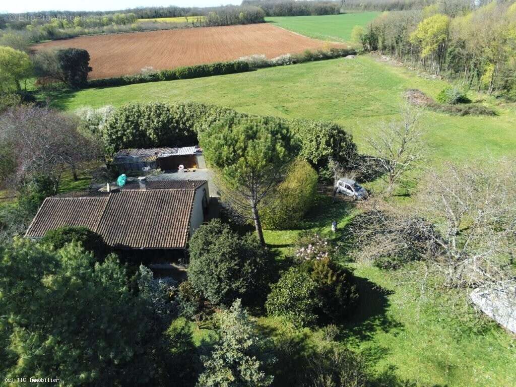 Maison à MANSLE