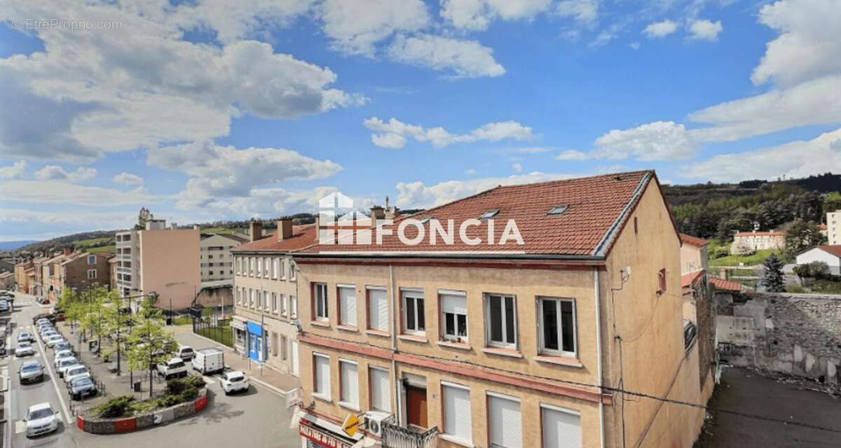 Appartement à LA RICAMARIE