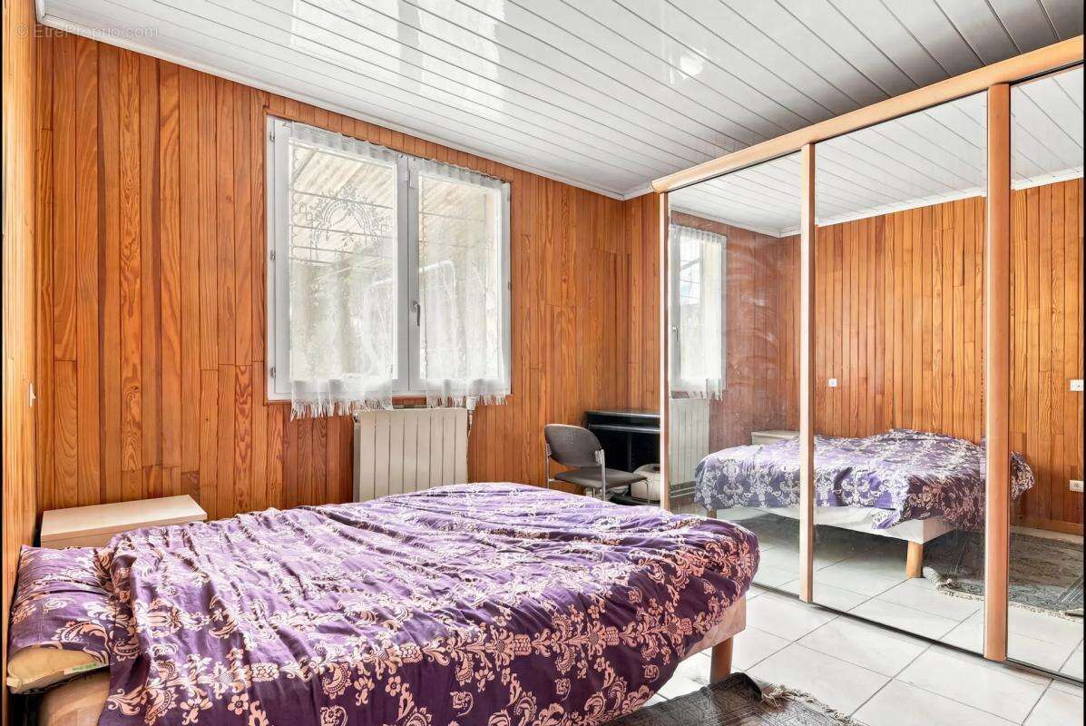 Maison de 7 pièces de 147 m² à Villejuif - photo 13