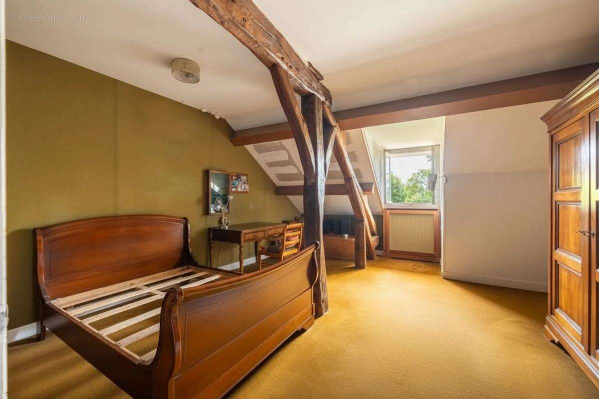 Maison de 8 pièces de 235 m² à Dammartin-en-Serve - photo 13
