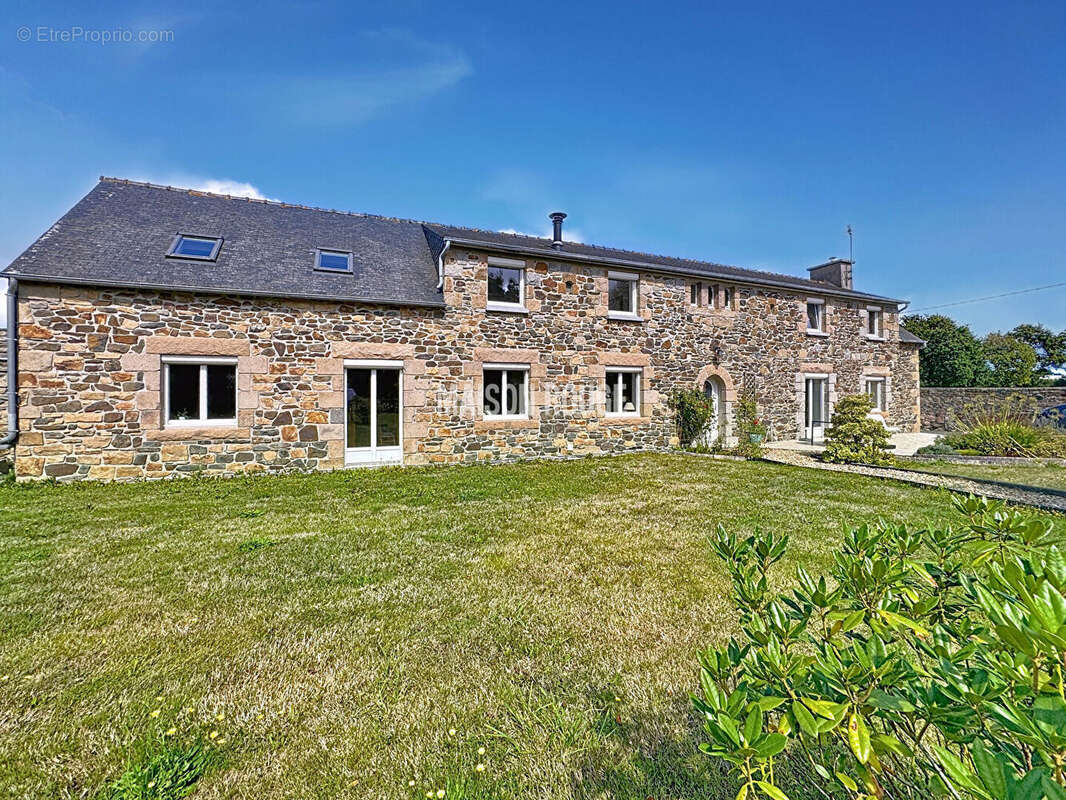 Maison à LANGOAT