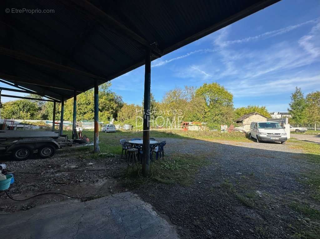 Commerce à LA FERTE-GAUCHER