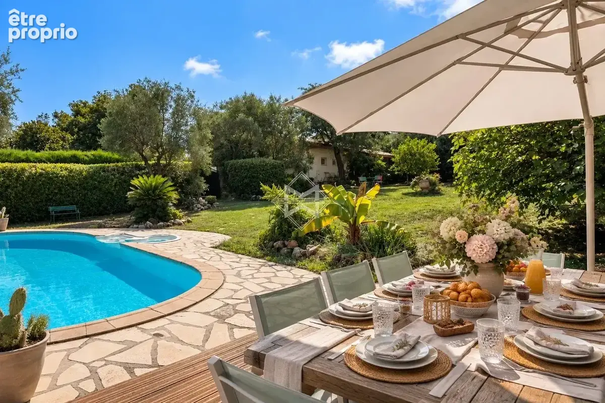 Charmante propriété provençale avec piscine, dépendances et aperçu mer - photo 9