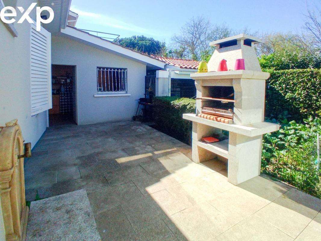 Maison à SAINTE-EULALIE