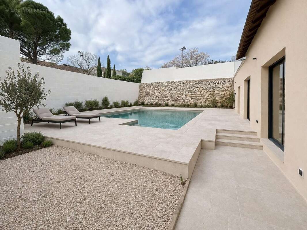 Maison à NIMES