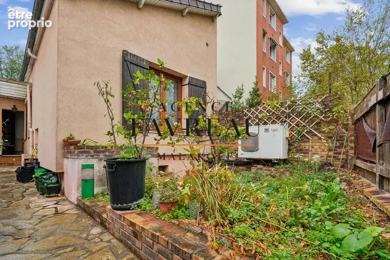 Photo Maison à Ivry-Sur-Seine au prix de 330 000€