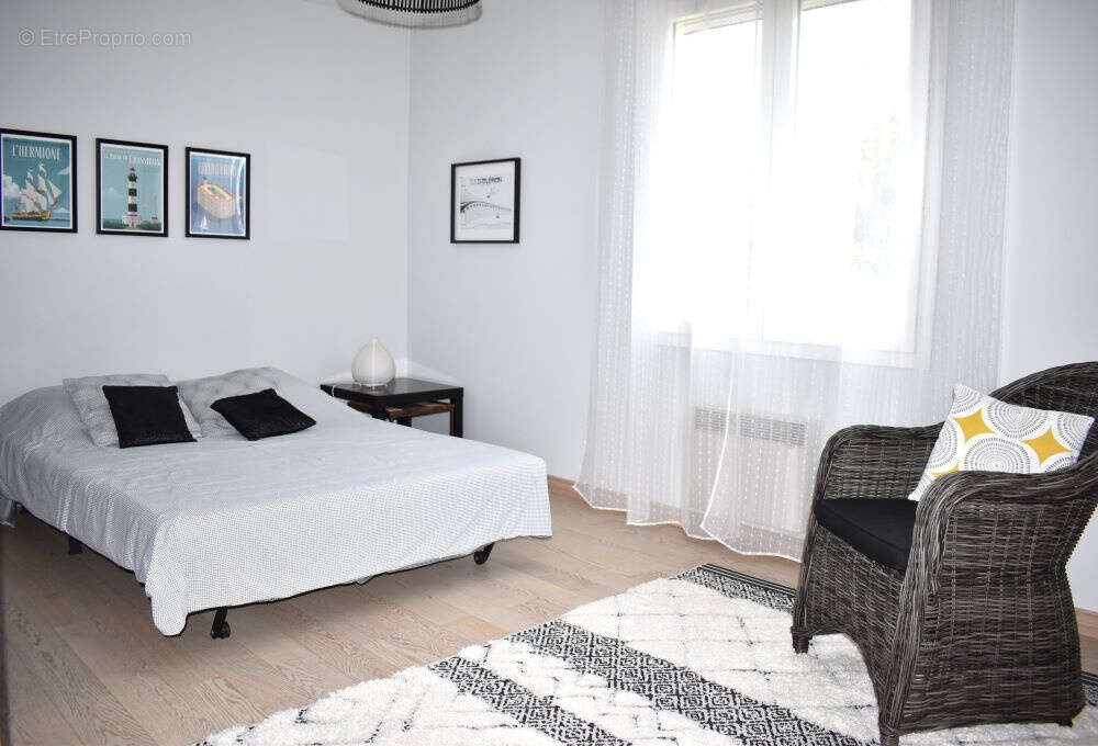 Maison à LA BREE-LES-BAINS