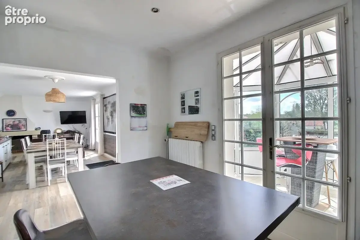 A vendre - maison familiale sur sous-sol - 150 m2 environ - 6 pieces - garage - photo 10