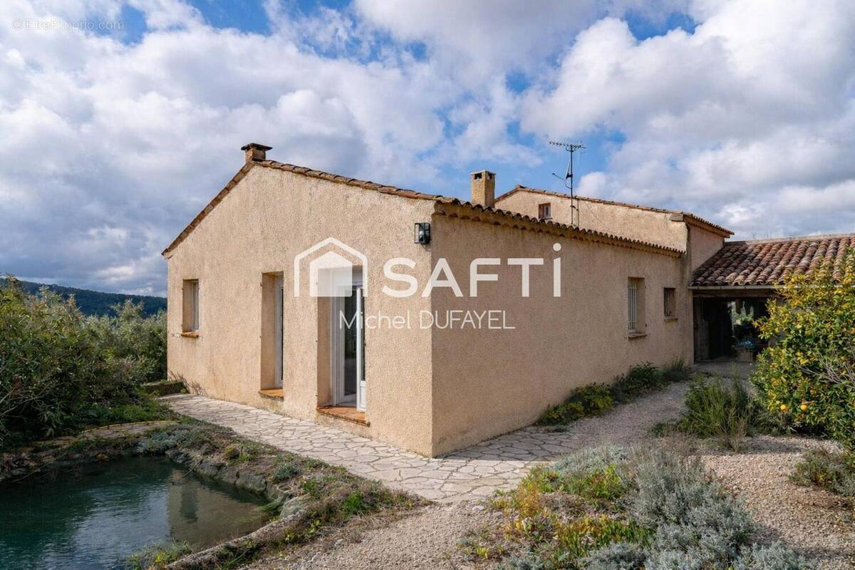 Photo 1 - Maison à CLAVIERS