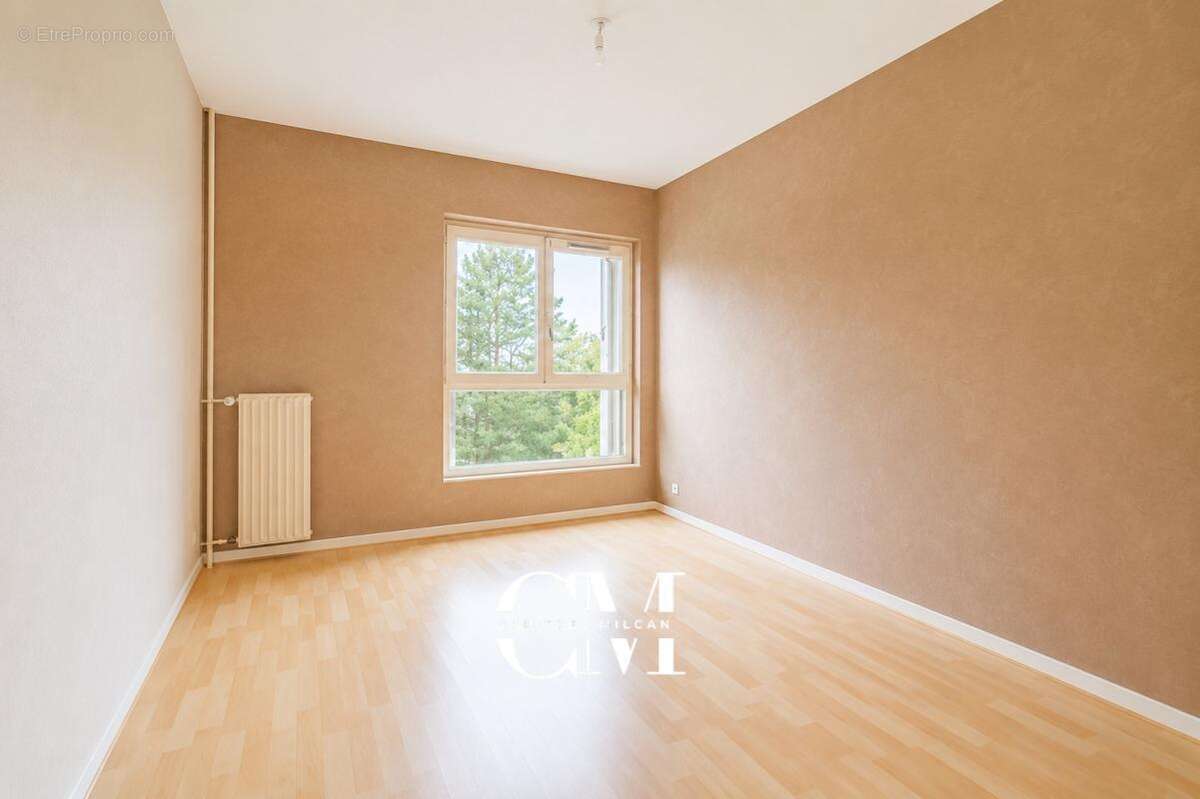 Appartement Le Bouscat centre  4 pièces 86 m2 parking et balcon - photo 11