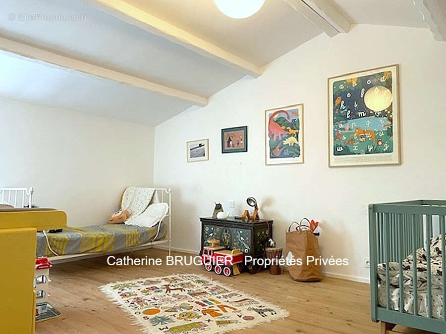 Maison de charme rénovée 162 m2, 4 chambres, grand jardin - photo 10