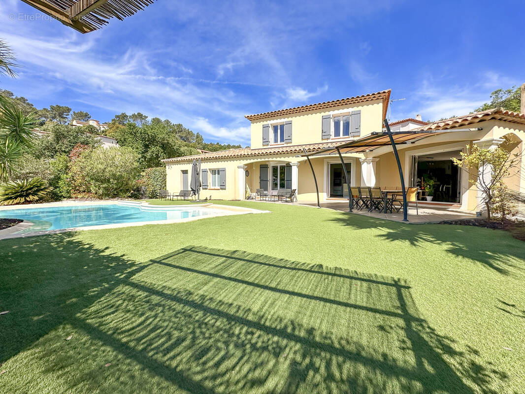 Maison à PIERREFEU-DU-VAR