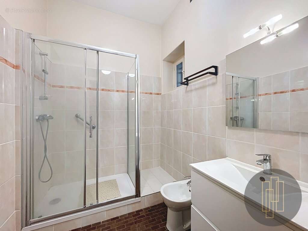 Appartement à LYON-6E