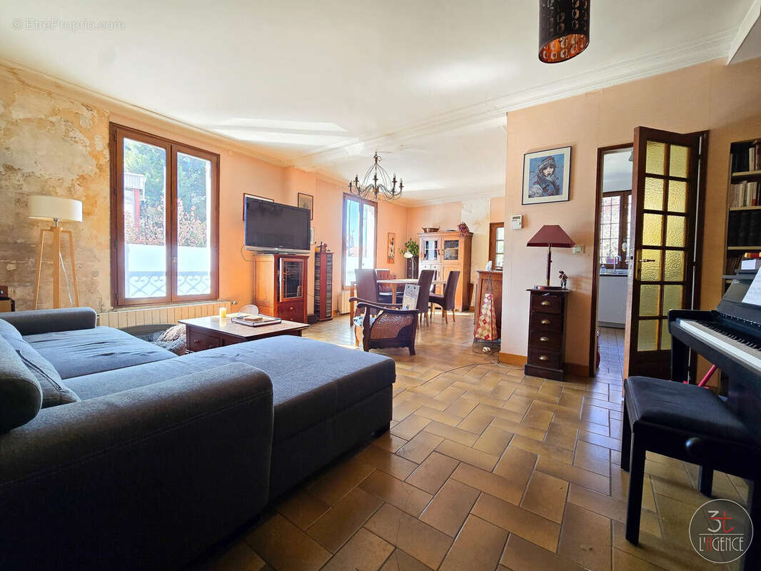 Maison à FONTENAY-SOUS-BOIS