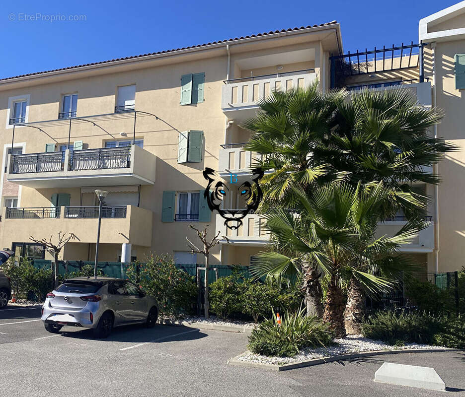 Appartement à LE MUY